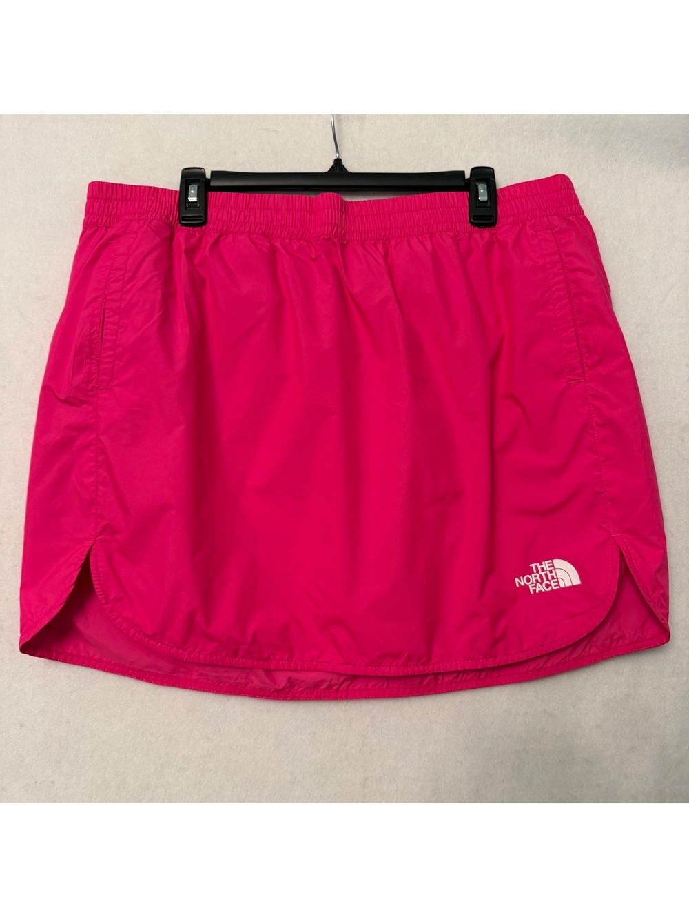 The North Face Women's XL Hydrenaline Windwall Hot Pink Skirt Tennis Outdoor